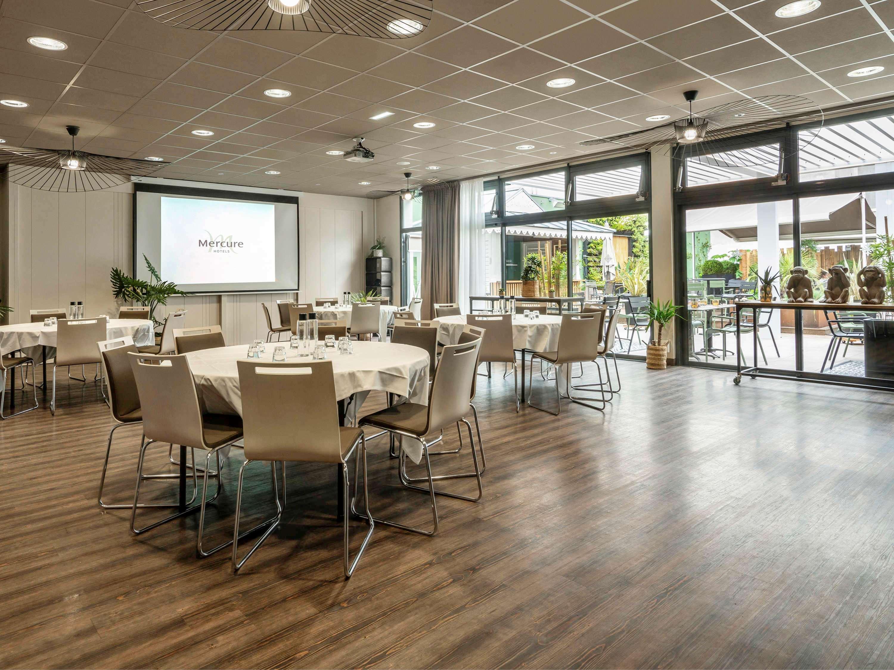 Mercure La Roche Sur Yon Екстериор снимка