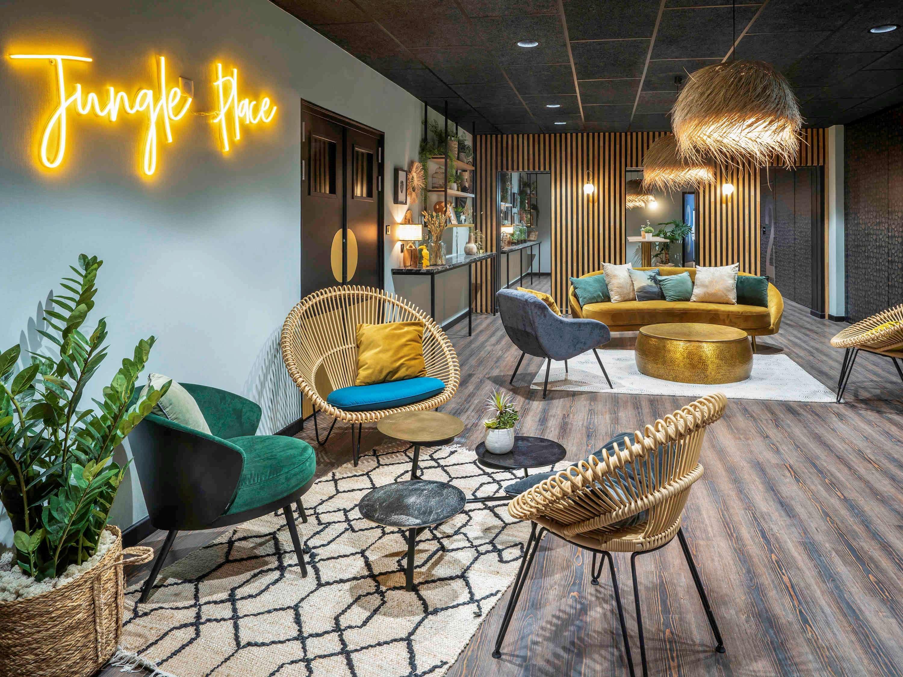 Mercure La Roche Sur Yon Екстериор снимка
