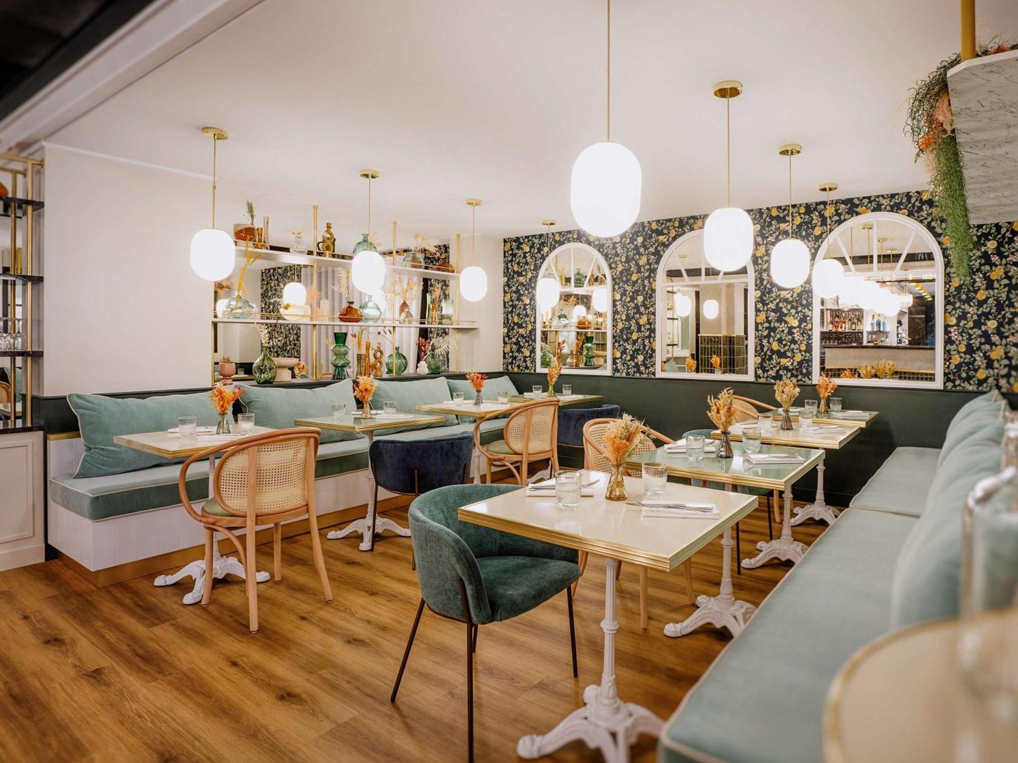 Mercure La Roche Sur Yon Екстериор снимка